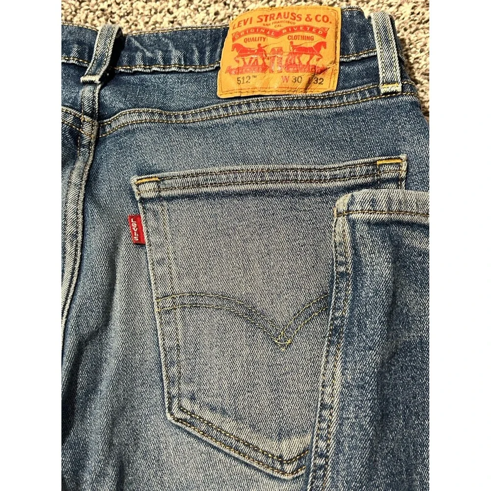 B19 Levi Strauss & Co jeans 512 size 30x32 30 waist‎ denim
